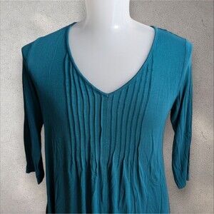 Simply Emma 3/4 Sleeve‎ Green V-Neck Blouse Top